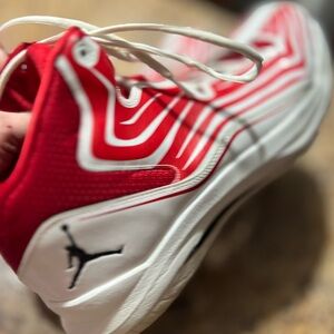 Men’s Nike Jordan Aero Mania Basketball Shoes Red/White Colorway Size 11
